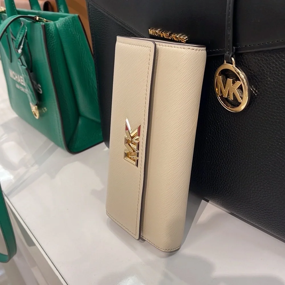 Michael Kors Mimi Large Saffiano Leather Bi-Fold Continental Wallet
Light Sand - Picture 7 of 16